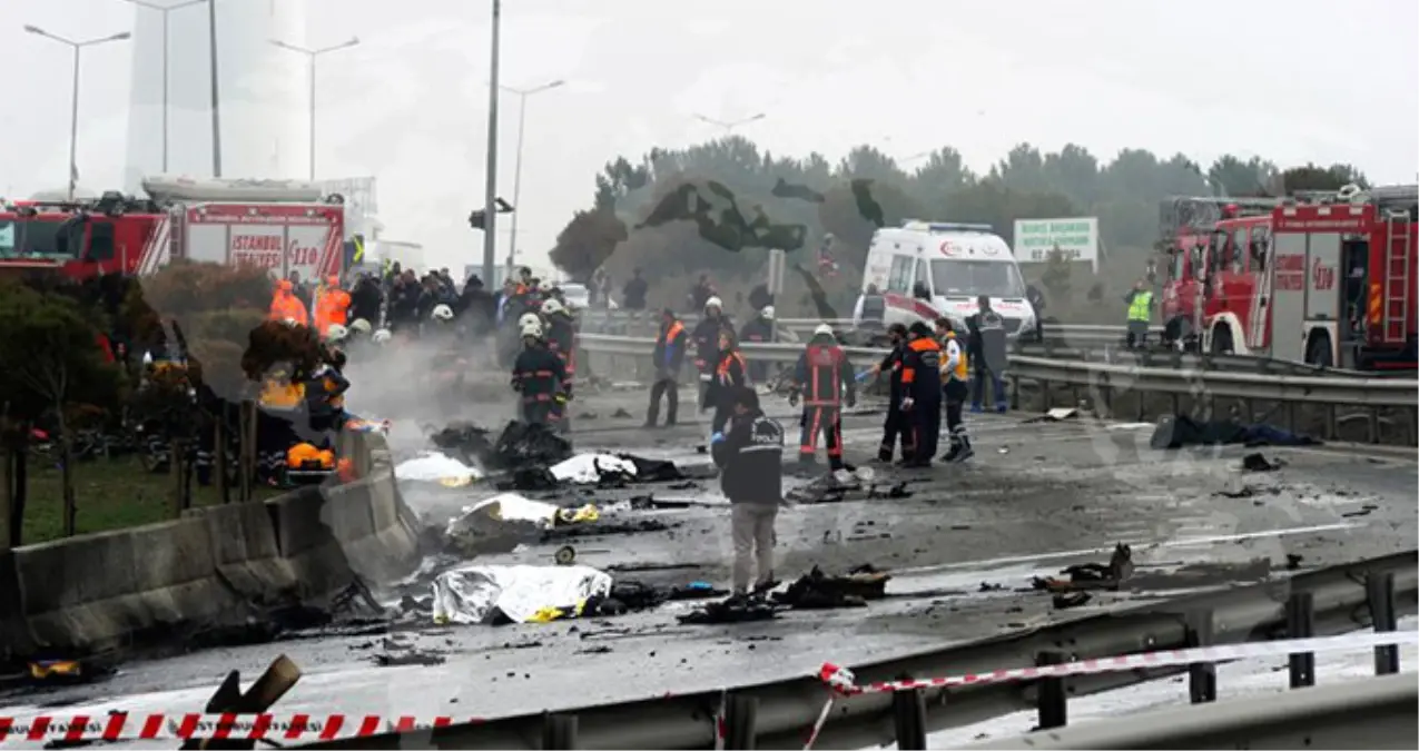 İstanbul\'da Eczacıbaşı\'na Ait Helikopter Kuleye Çarparak Düştü: 5 Ölü