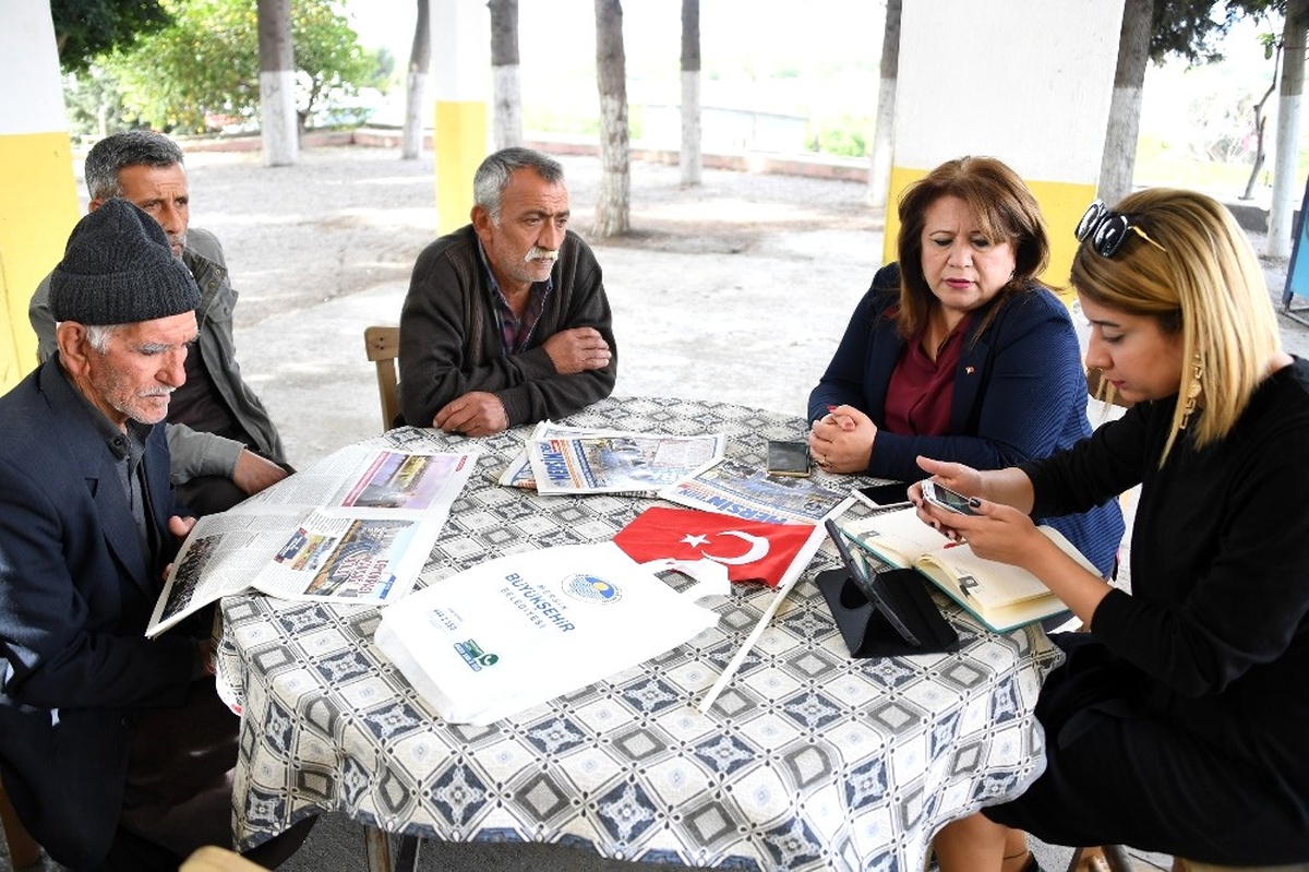 Vatandaşlar Sorunlarını Gezici Hizmet Ekibi ile Büyükşehir\'e İletiyor