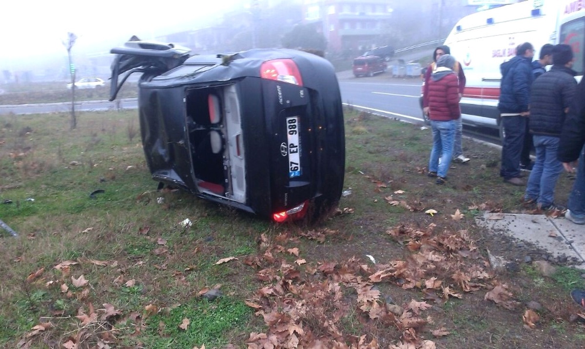 Yoldan Çıkan Otomobil Takla Attı: 1 Yaralı