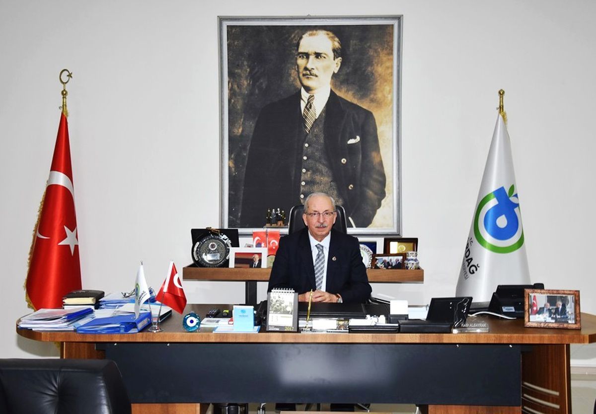 Başkan Albayrak\'tan Öğrencilere Ygs Mesajı