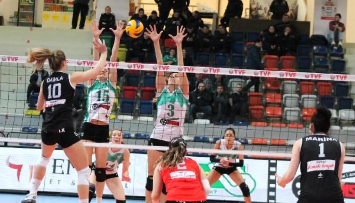 Bursaspor-Beylikdüzü Voleybol İhtisas: 2-3