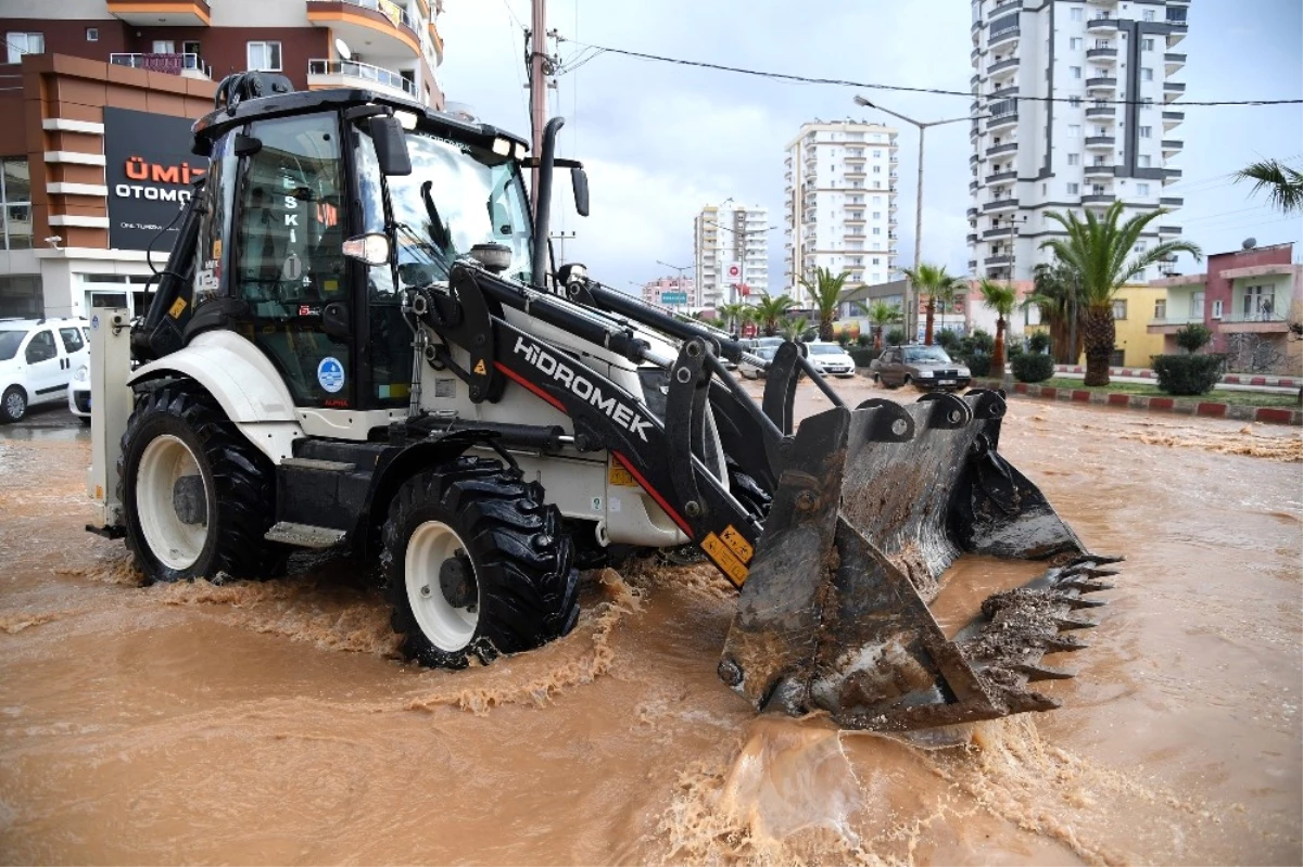 Büyükşehir Belediyesi, Sel Uyarıları Üzerine Teyakkuza Geçti