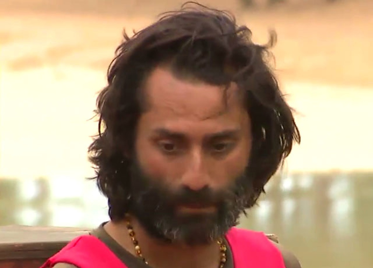 Survivor\'da Sabriye Sedat\'a Çok mu Etek Giymek İstiyorsun Dedi, Sedat Şoke Oldu