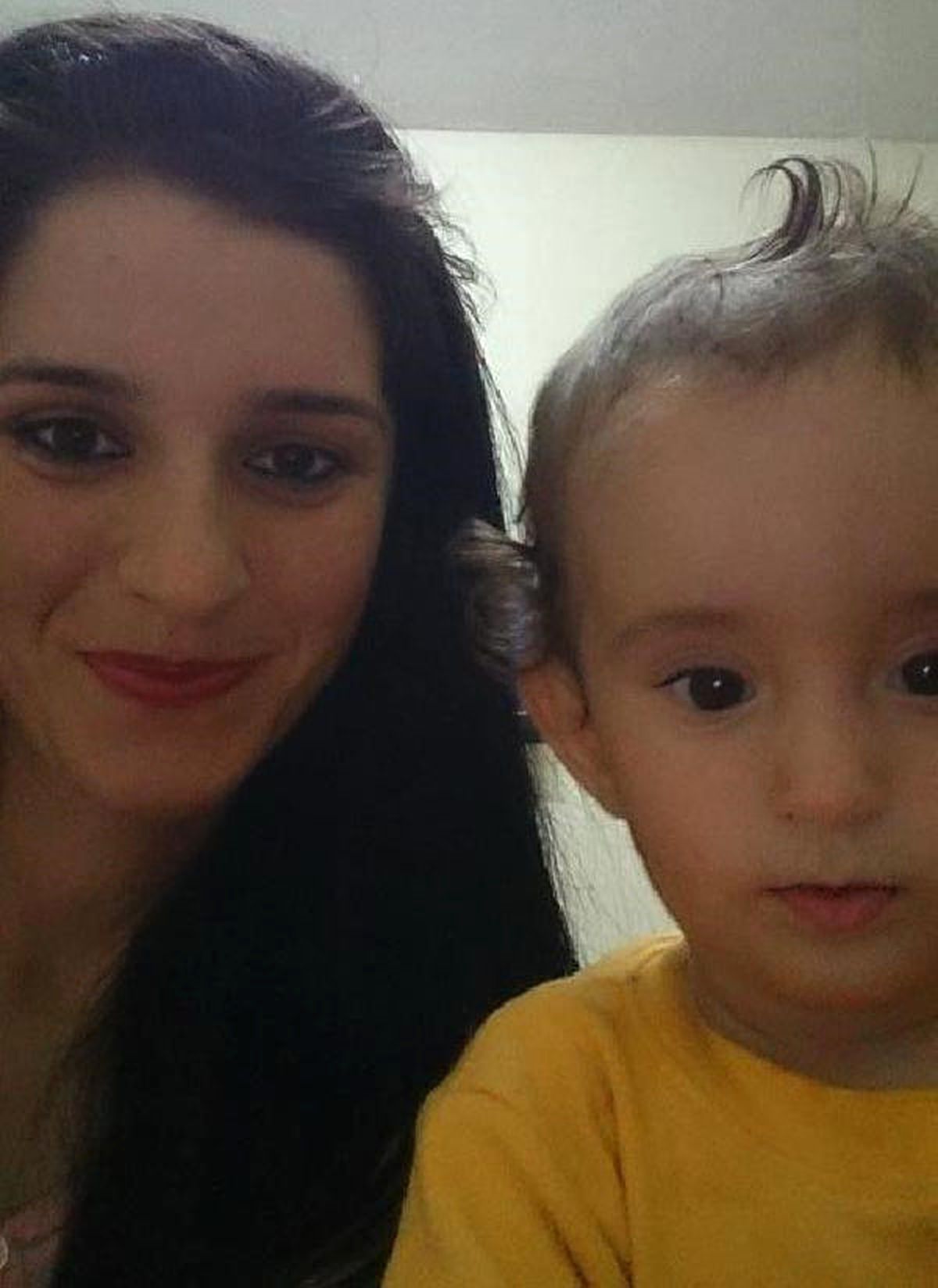 Eski Eşine Ateş Açtı, Hem Kadın ve Kucağındaki Çocuk Öldü