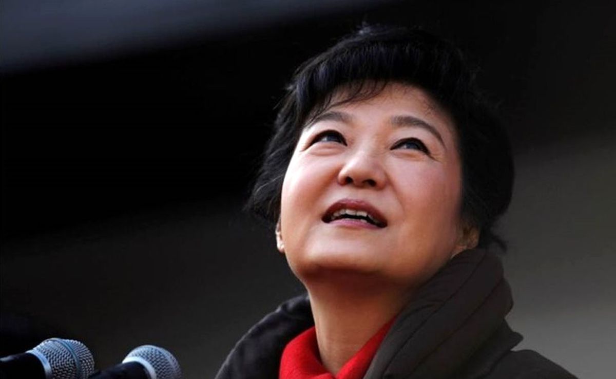 Güney Kore Devlet Başkanı Park Geun-hye Görevden Alındı