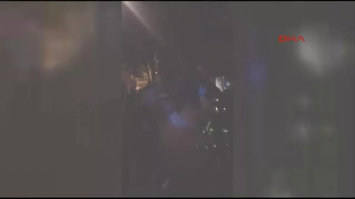 Güngören\'de 3. Kattan Korkuluklara Düşen Kişi Öldü