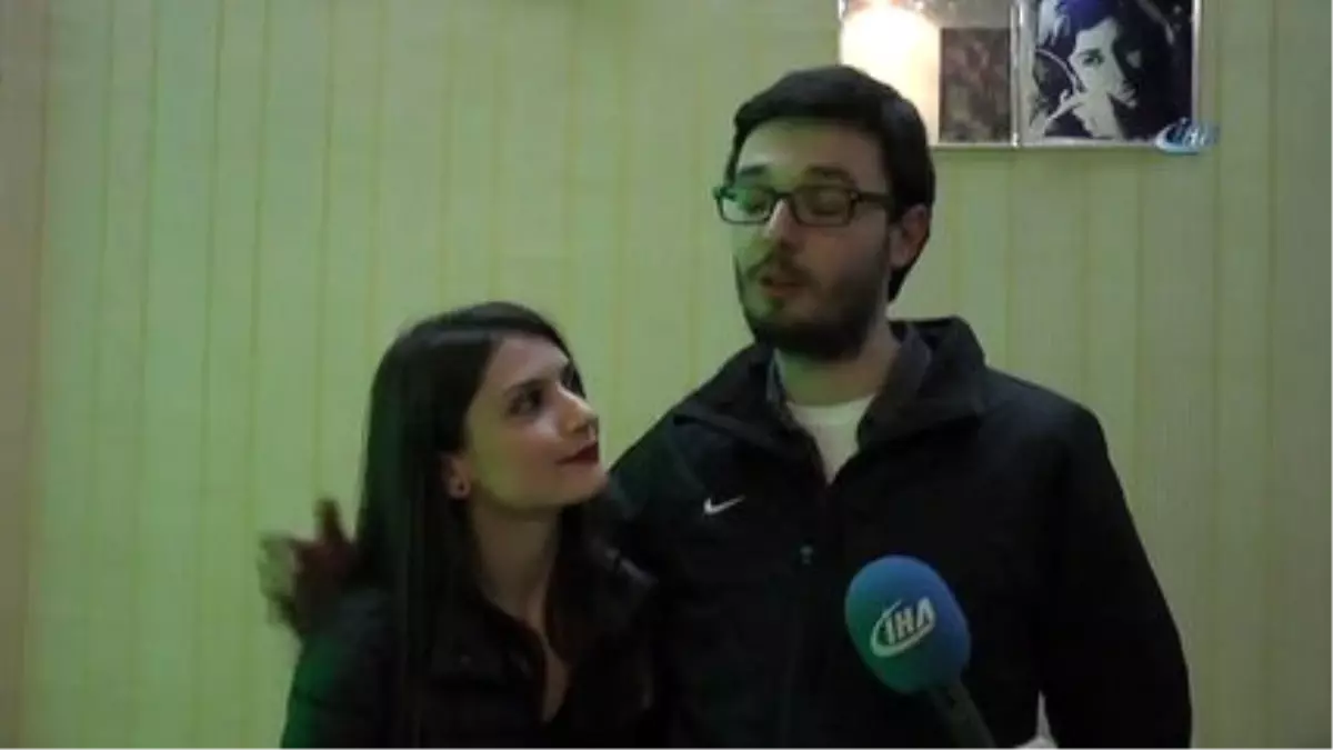 Halil Sezai Konserinde Sürpriz Evlenme Teklifi