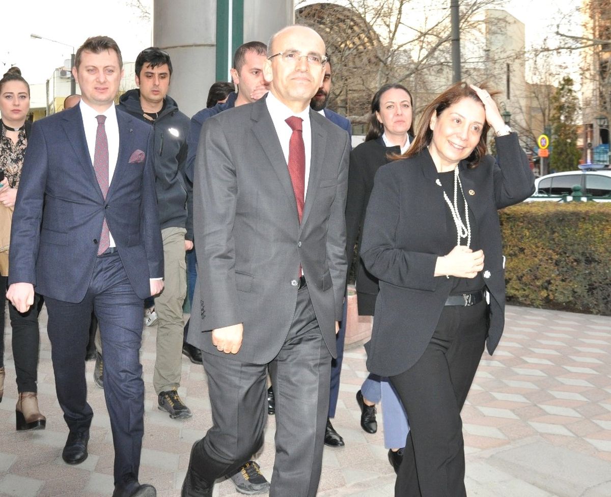 Mehmet Şimşek Eskişehir\'den Ayrıldı