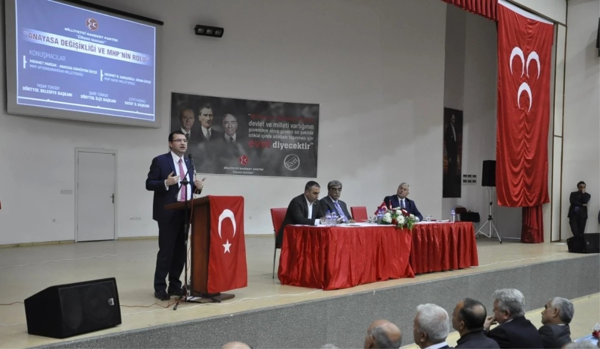 MHP\'li Parsak: "1982 Darbe Anayasası Yürürlüğe Girdiği Andan İtibaren Tartışmalı"