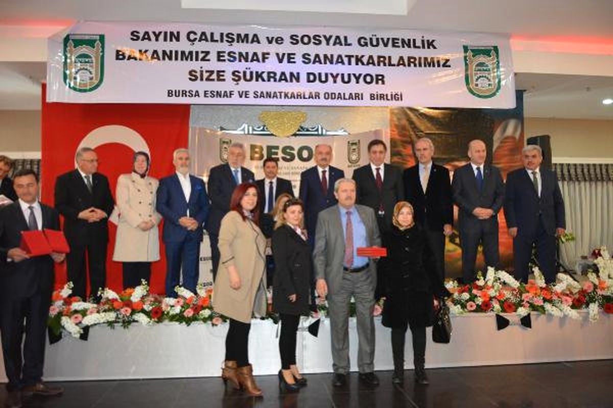 Müezzinoğlu: 2023\'te Hedefimiz Kadın İstihdamını Yüzde 43\'lere Getirmek