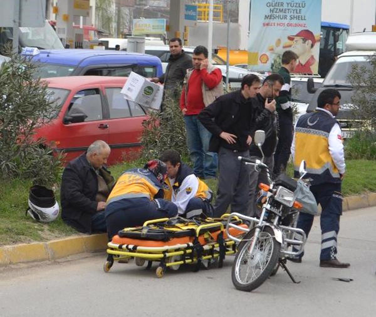 Satın Aldığı Motosiklete İlk Binişinde Tır\'a Çarptı, Yaralandı