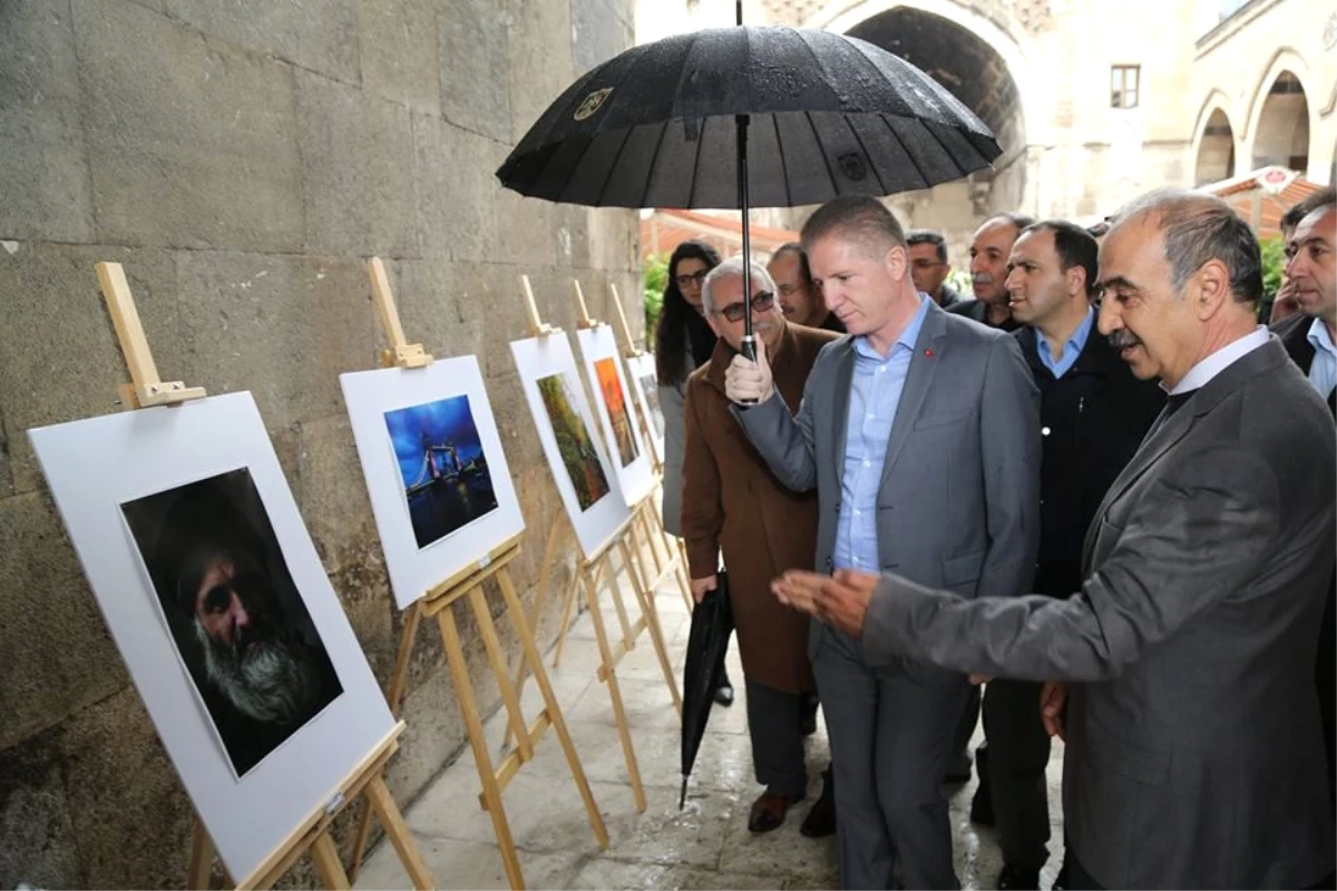 Sivas Tarihi Mirasını Anlatan Fotoğraf Sergisi Açıldı