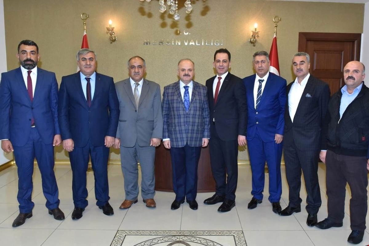 Vali Çakacak, Mersin Pazarcılar Esnaf Odası Başkanı Kalkan\'ı Makamında Kabul Etti
