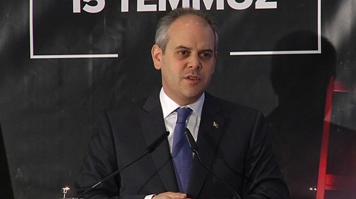 Almanya\'da Konuştu: Geert Wilders Zehrini Akıtıyor