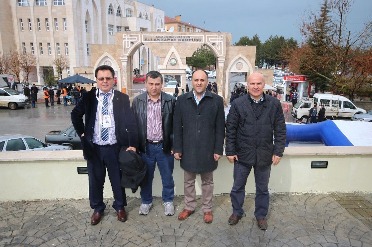 Beyşehir\'de Ygs\'ye Katılan Öğrencilere ve Velilere Çorba İkramı