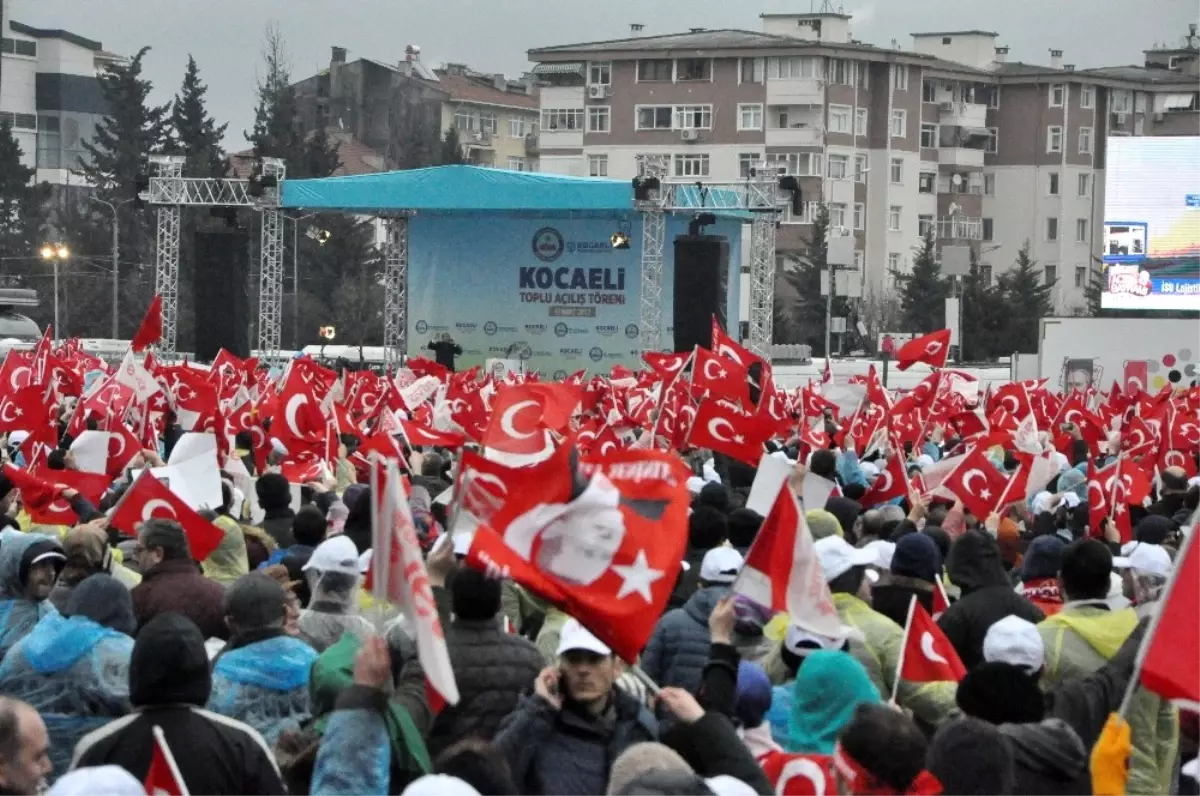 Cumhurbaşkanı Erdoğan Kocaeli\'de (1)