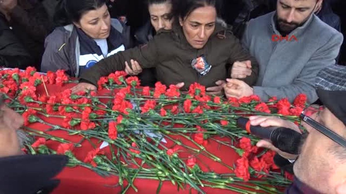 Emre Saltık Son Yolculuğuna Uğurlandı