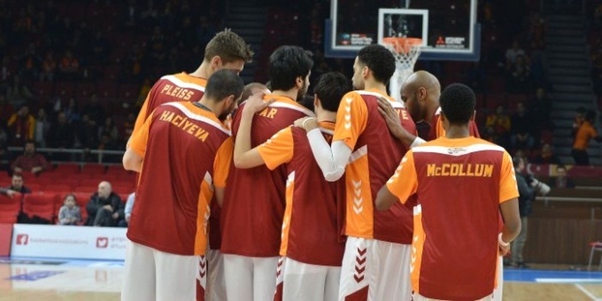 Errick Mccollum İlk Maçına Çıktı