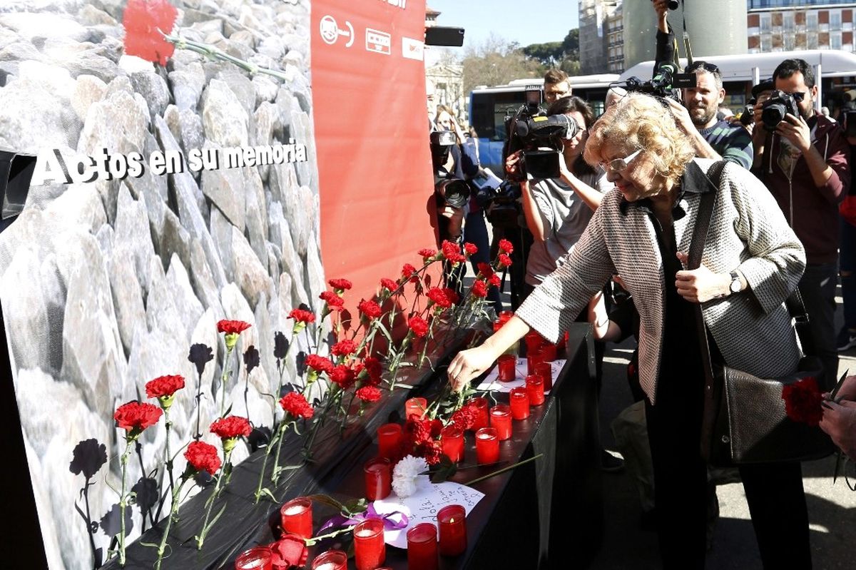 İspanya\'da, Terör Saldırısında Hayatını Kaybedenler Anıldı