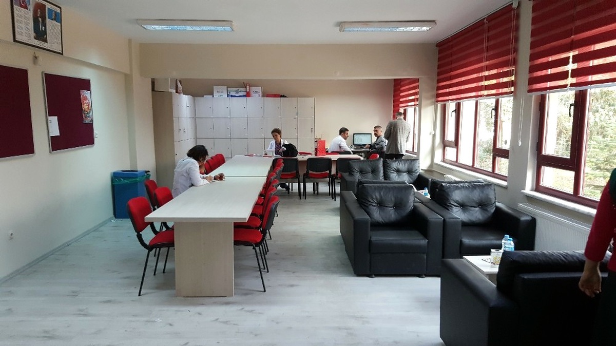 İzmit Belediyesi\'nden Eğitim Kurumlarına Destek