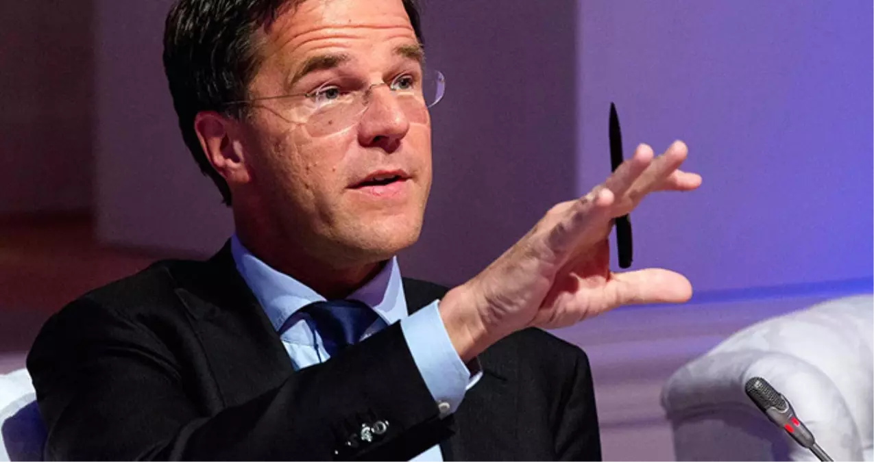 Rutte\'den Küstah Açıklama: Türkiye Özür Bekliyorsa Uzun Süre Beklemeli