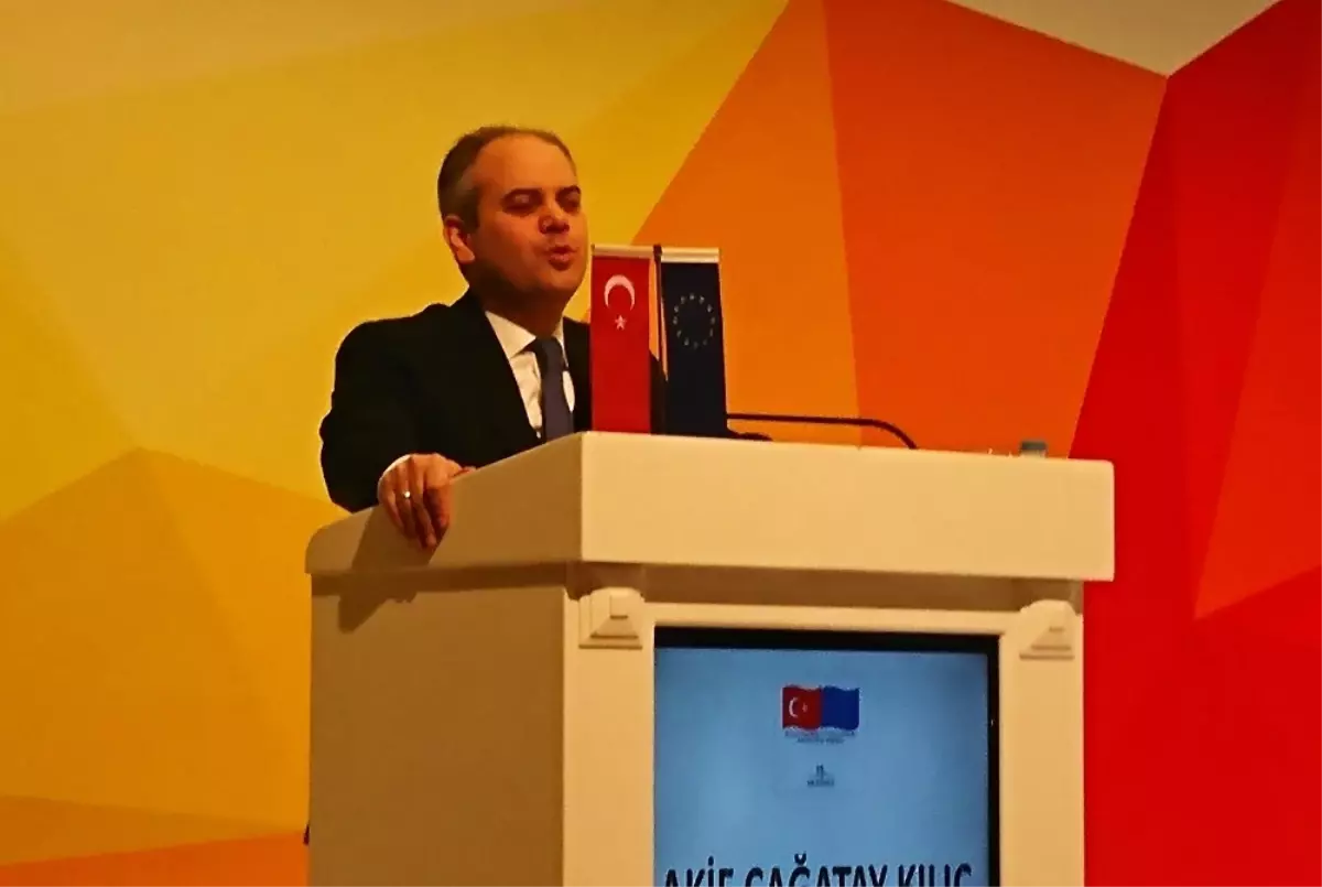 Bakan Kılıç: "Sorunlar Konuşarak Çözülür"