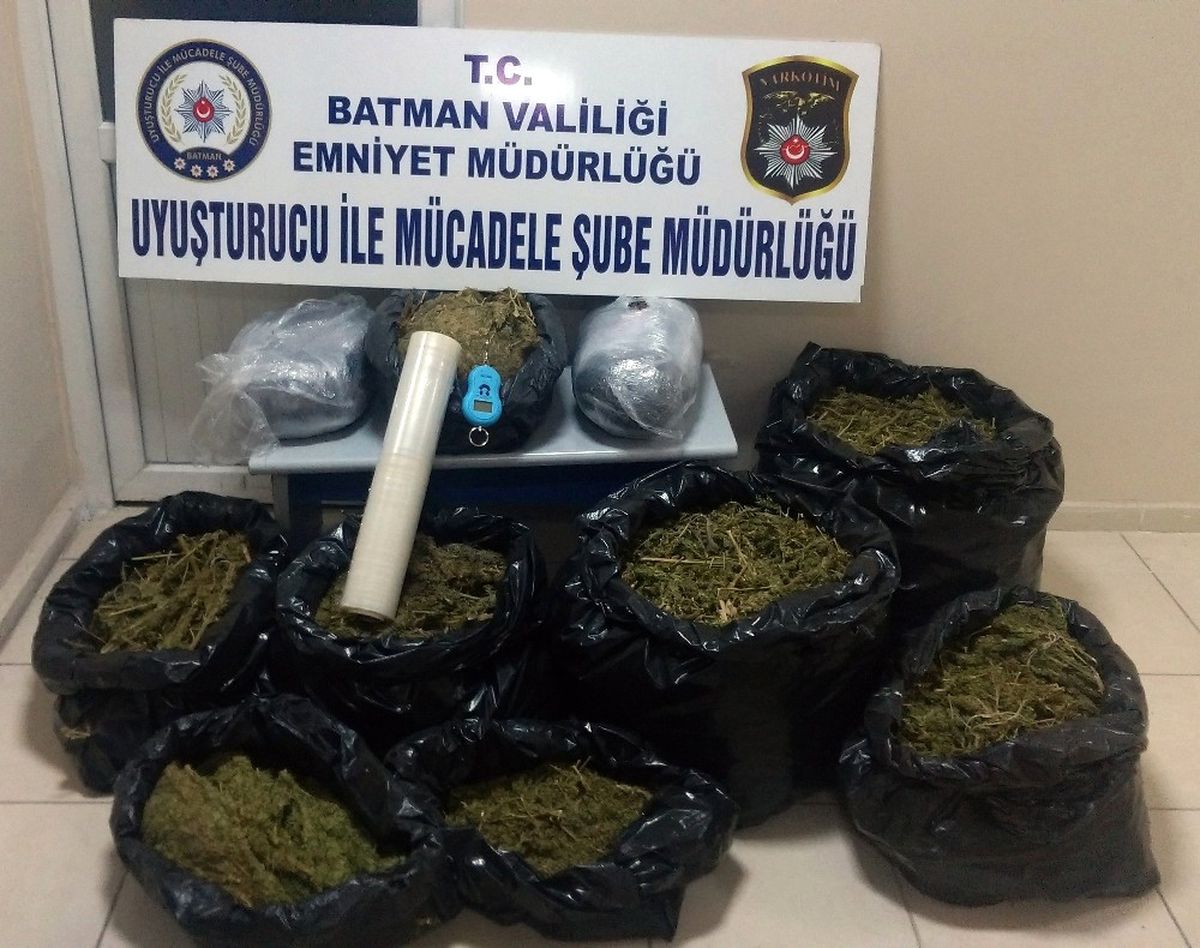 Batman\'da 50 Kilo 200 Gram Esrar Ele Geçirildi