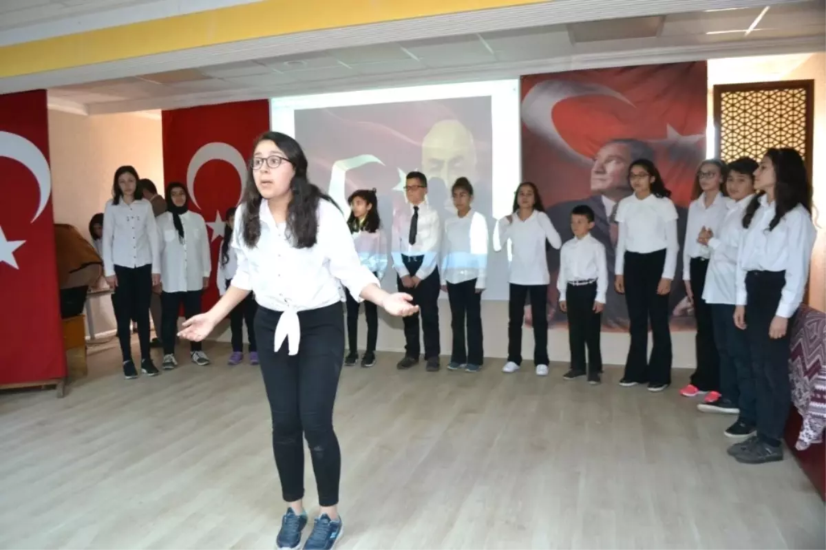 Bozyazı\'da İstiklal Marşı\'nın Kabulü ve Mehmet Akif Ersoy\'u Anma Günü Etkinliği