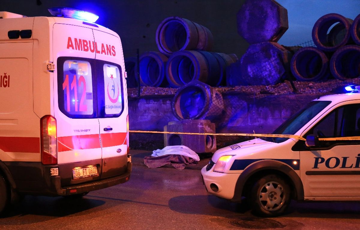 Kepçe Operatörünün Dikkatsizliği Can Aldı: 1 Ölü, 1 Yaralı