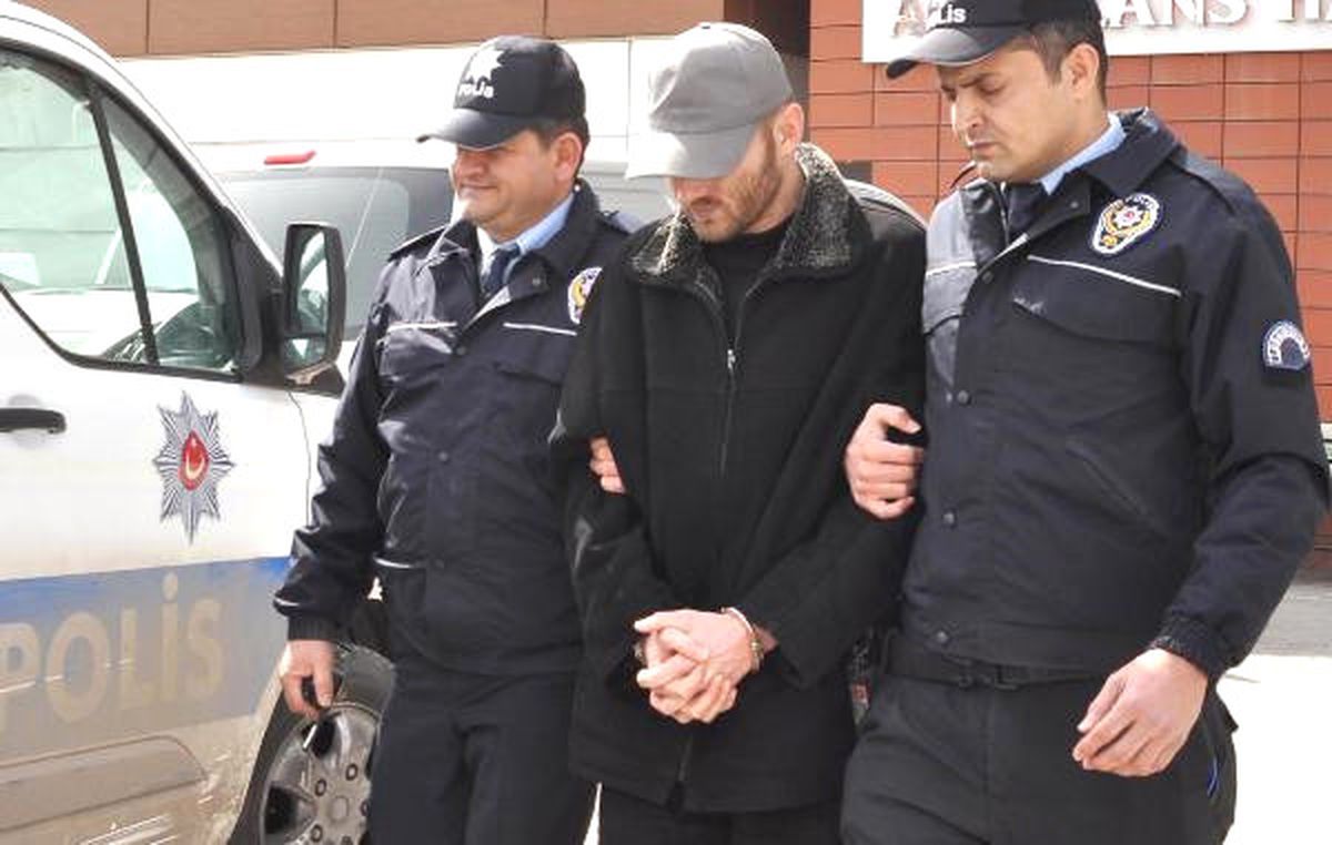 Dj, Besteci Emrah Karaduman\'ı Bıçaklayan Şüpheli Özür Diledi