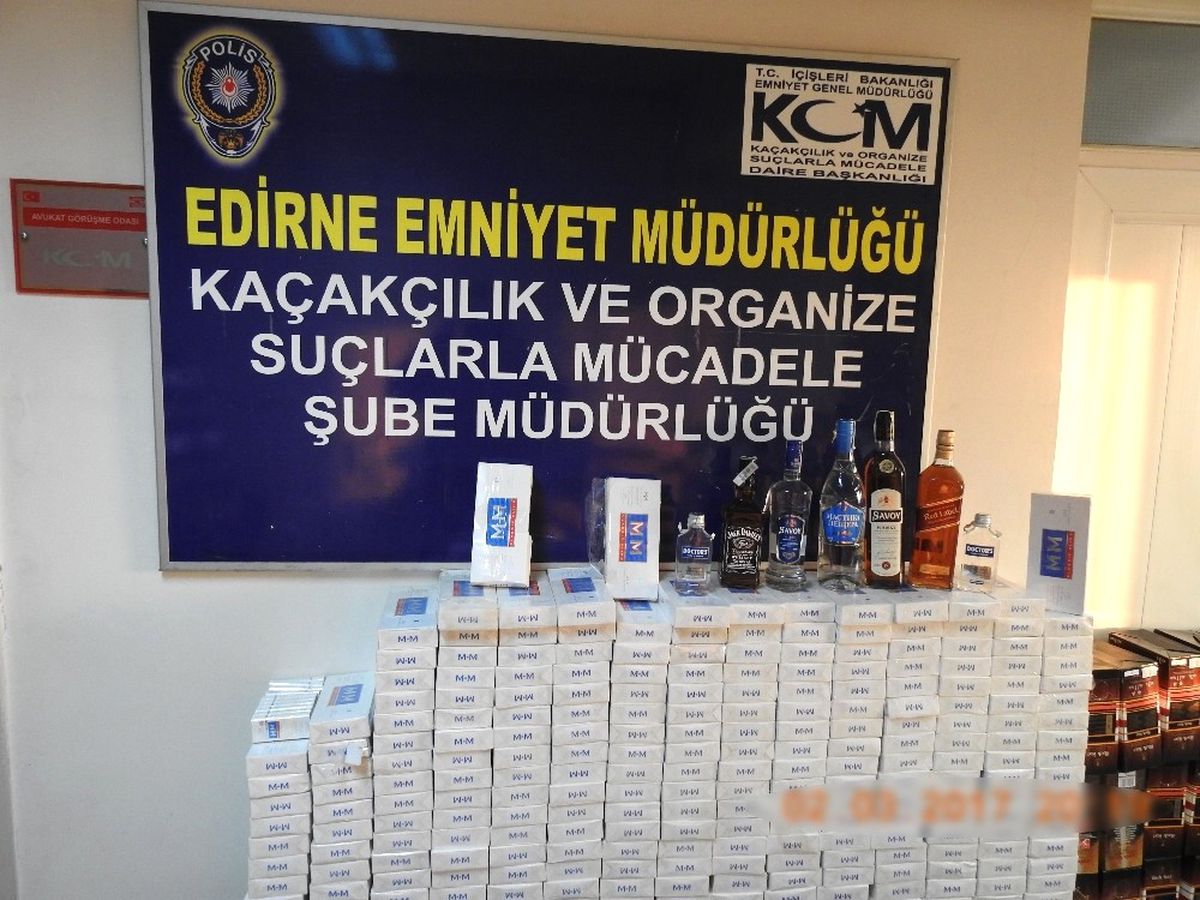 Edirne\'de Kaçak Sigara ve İçki Operasyonu
