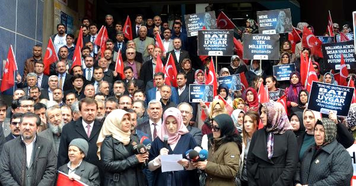 Hollanda\'nın Skandal Tavrına Tepkiler