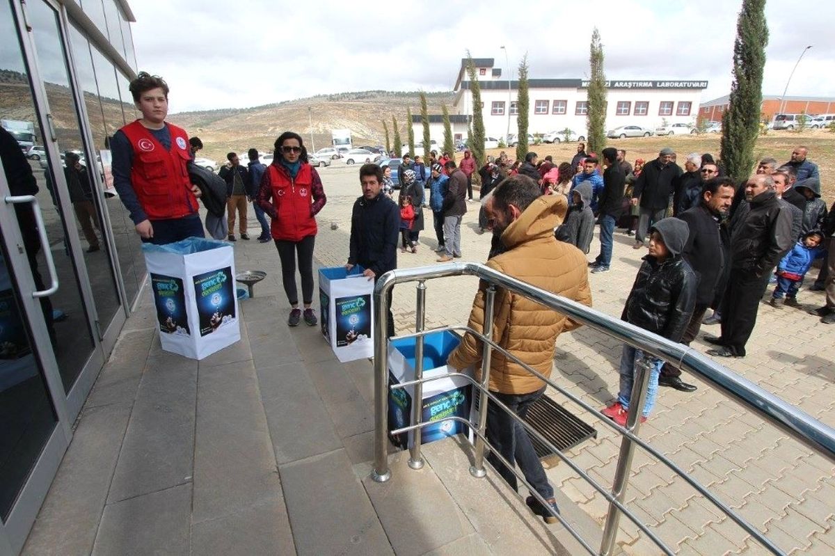 İhtiyaç Sahibi Öğrenciler İçin Bin 243 Adet ÖSYM Seti Toplandı
