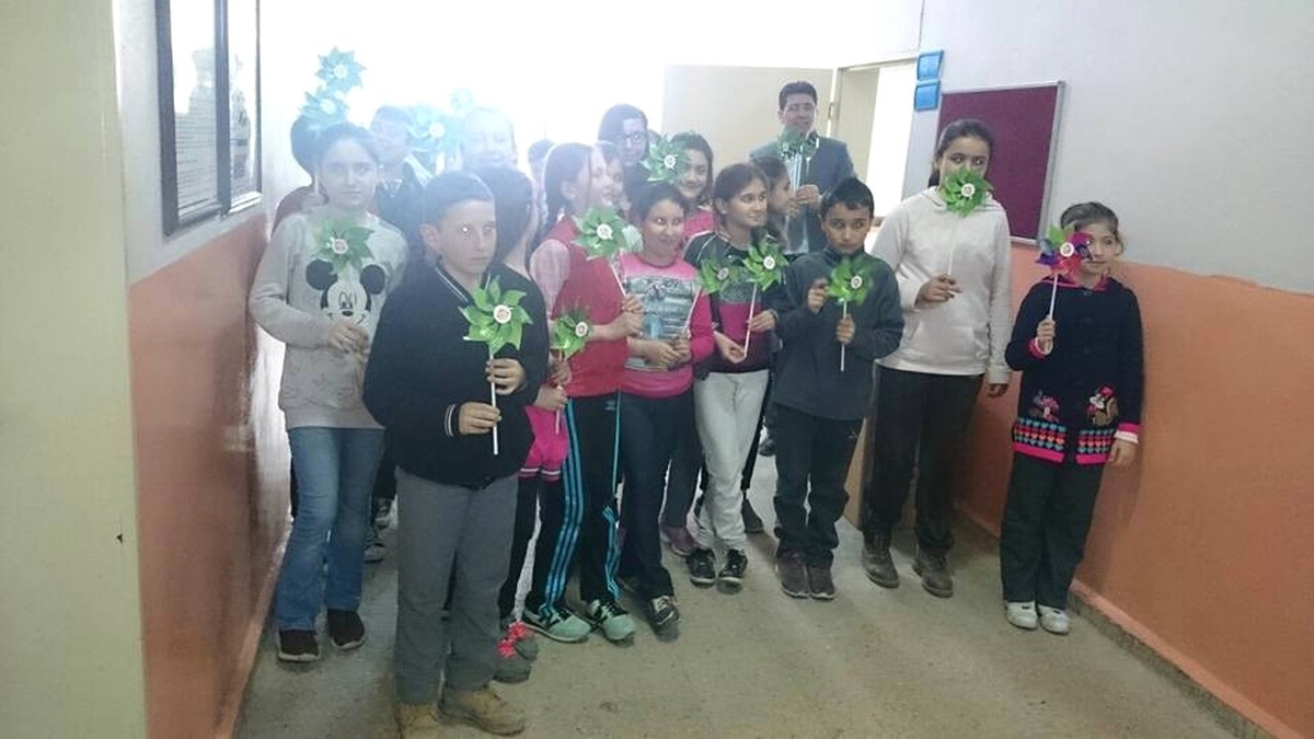 Öğrencilere Yenilenebilir Enerji Kaynakları Konulu Bilgilendirme Semineri