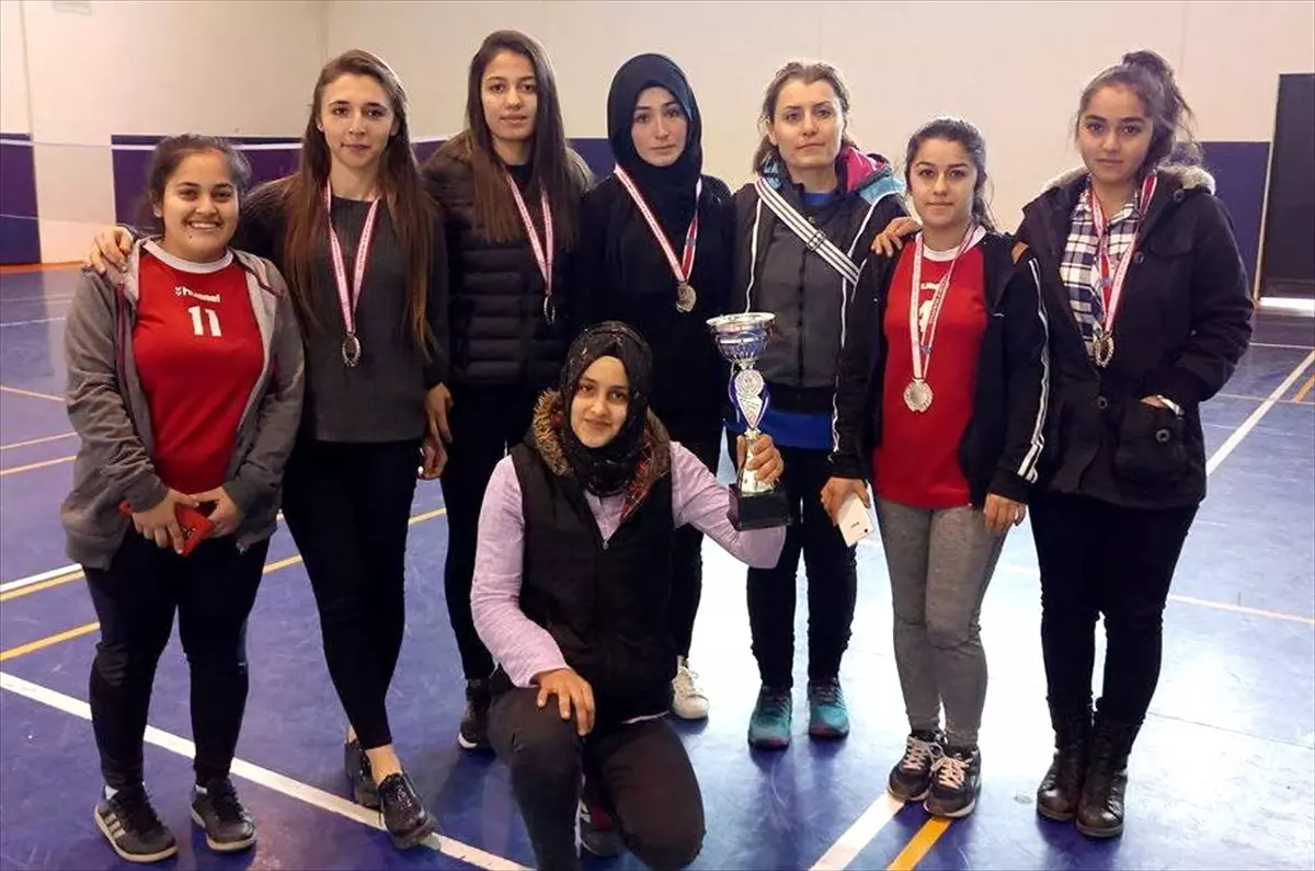 Osmaniye\'de Badminton Müsabakaları Sona Erdi