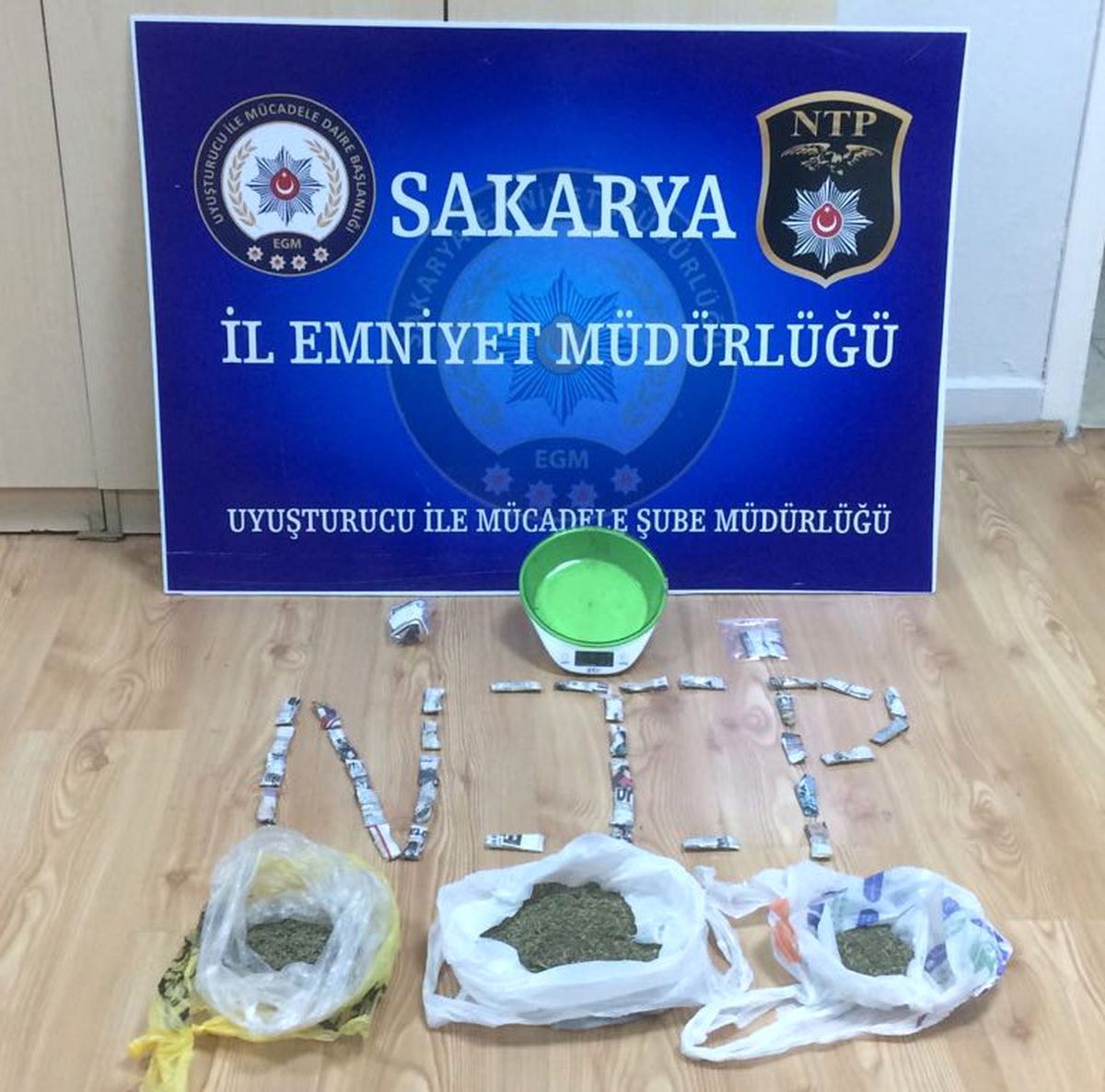 Sakarya\'da Polis Ekipleri Uyuşturucuya Geçit Vermiyor