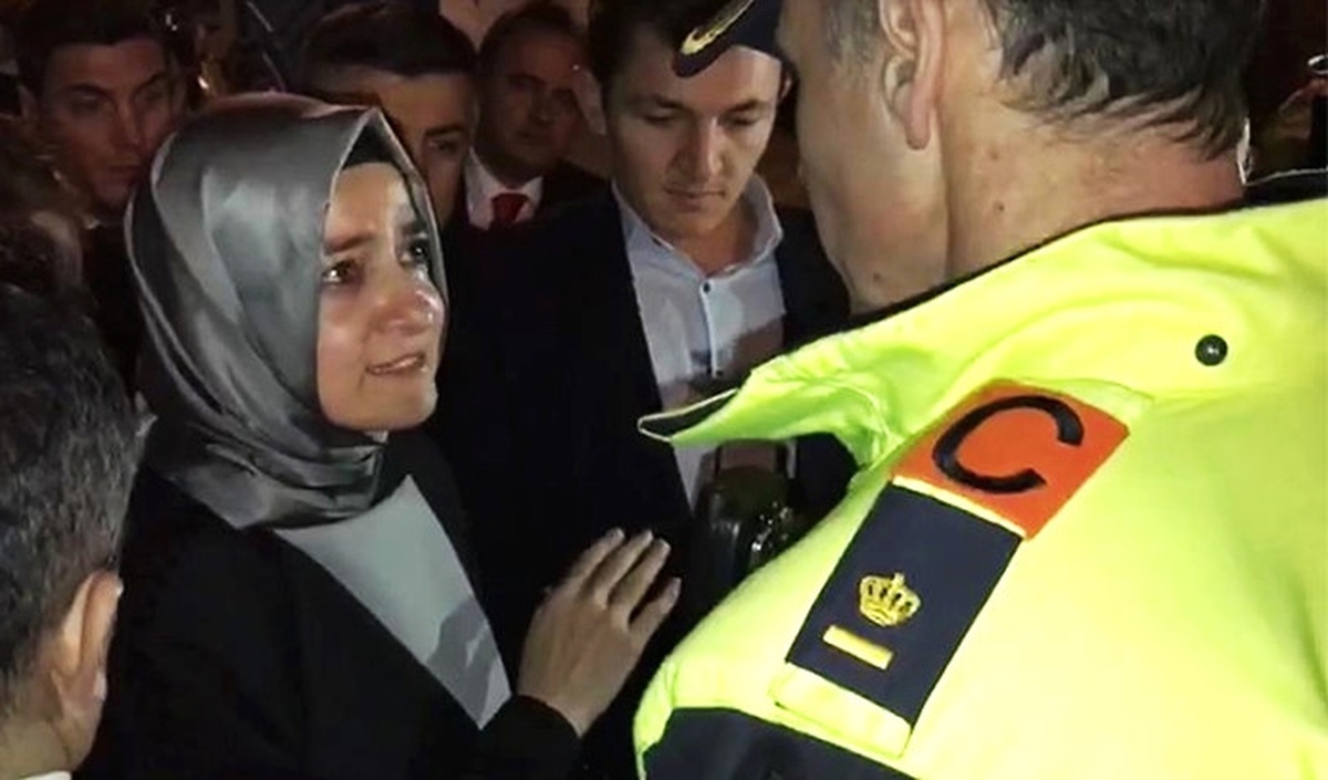 Türkiye-Hollanda Krizi Almanya\'da Yeniden Toplantı Tartışması Başlattı