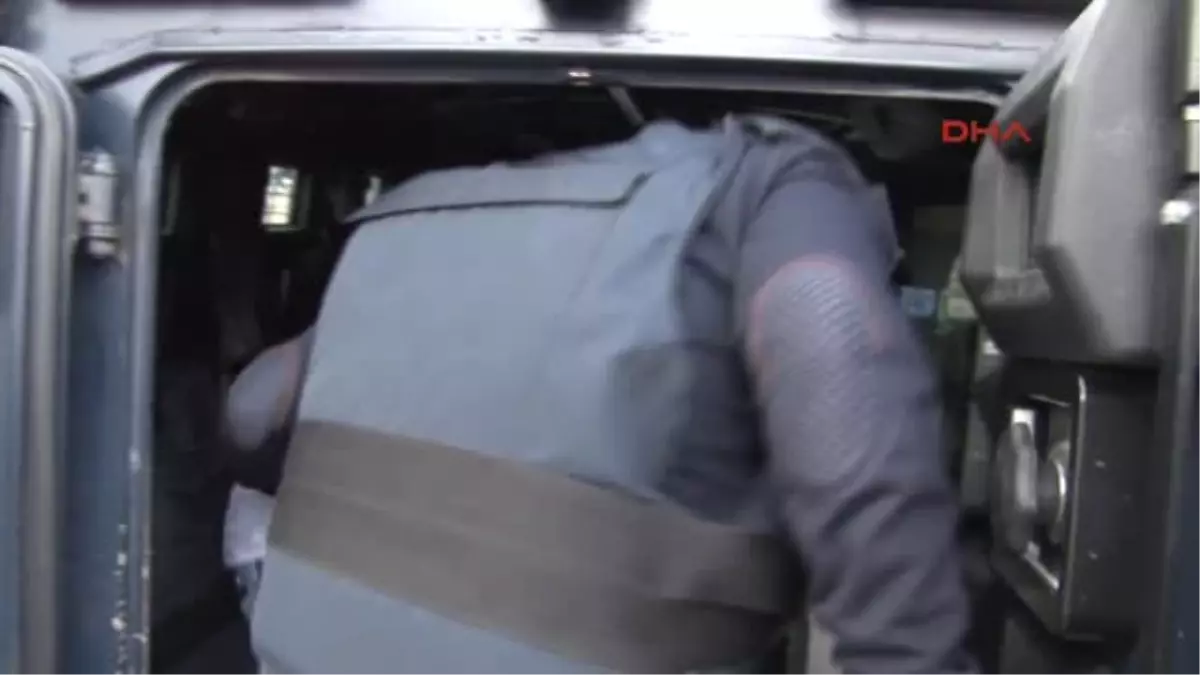 Adana Polise Molotof Kokteyli Atan PKK\'lı Yakalandı