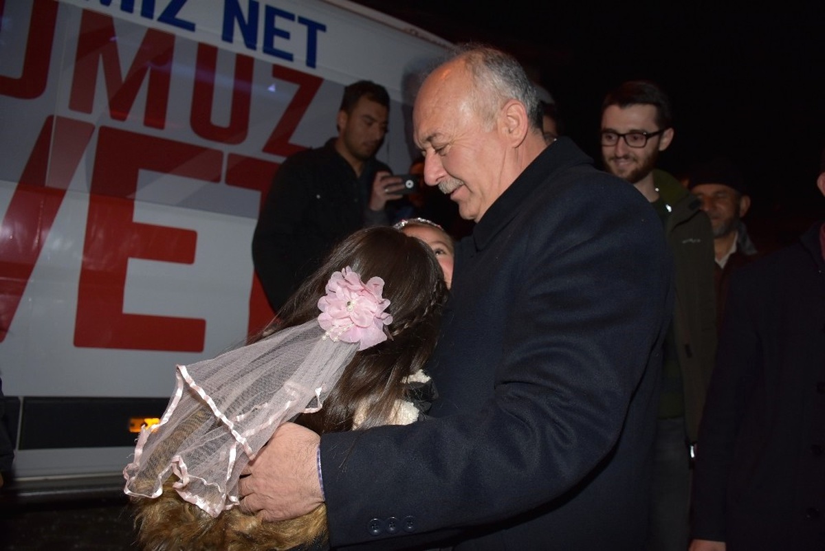 AK Parti Kırsal Mahallelerde Yeni Sistemi Anlattı.