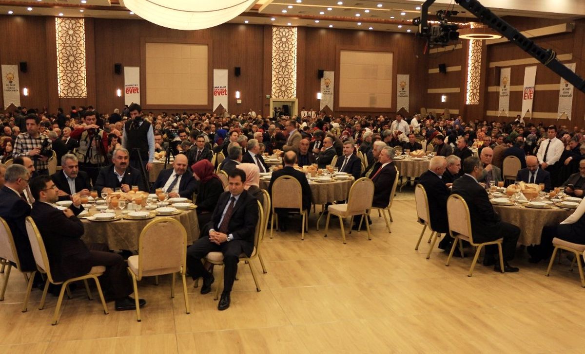 AK Parti Konya\'dan Vefa Programı