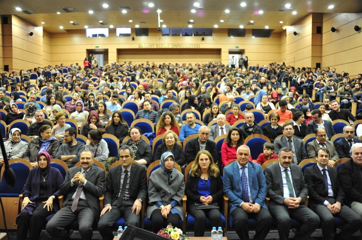 Beü\'den İstiklal Marşı\'nın Kabulü Yıldönümünde Muhteşem Konser