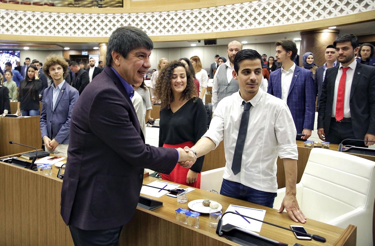 Büyükşehir Gençlik Meclisi İlk Toplantısını Yaptı