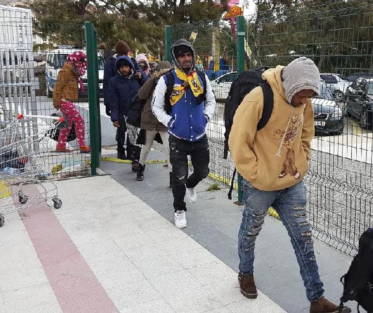 Çeşme Açıklarında 56 Kaçak Yakalandı