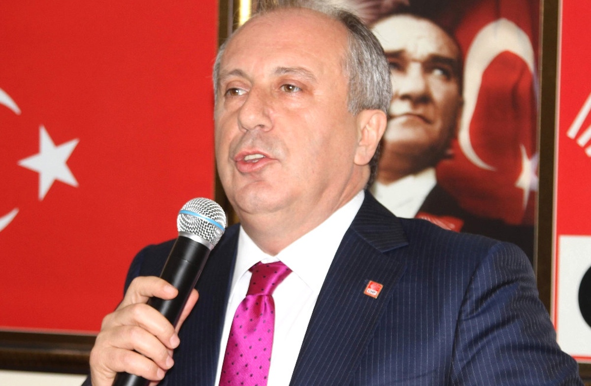 CHP\'li İnce\'ye Canlı Yayında Acı Haber