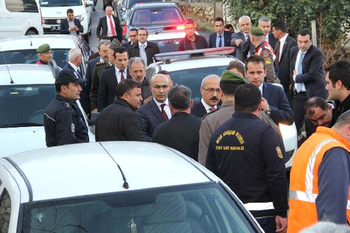 Demiryolu Tamir Makinesi Devrildi: 3 İşçi Öldü (3)