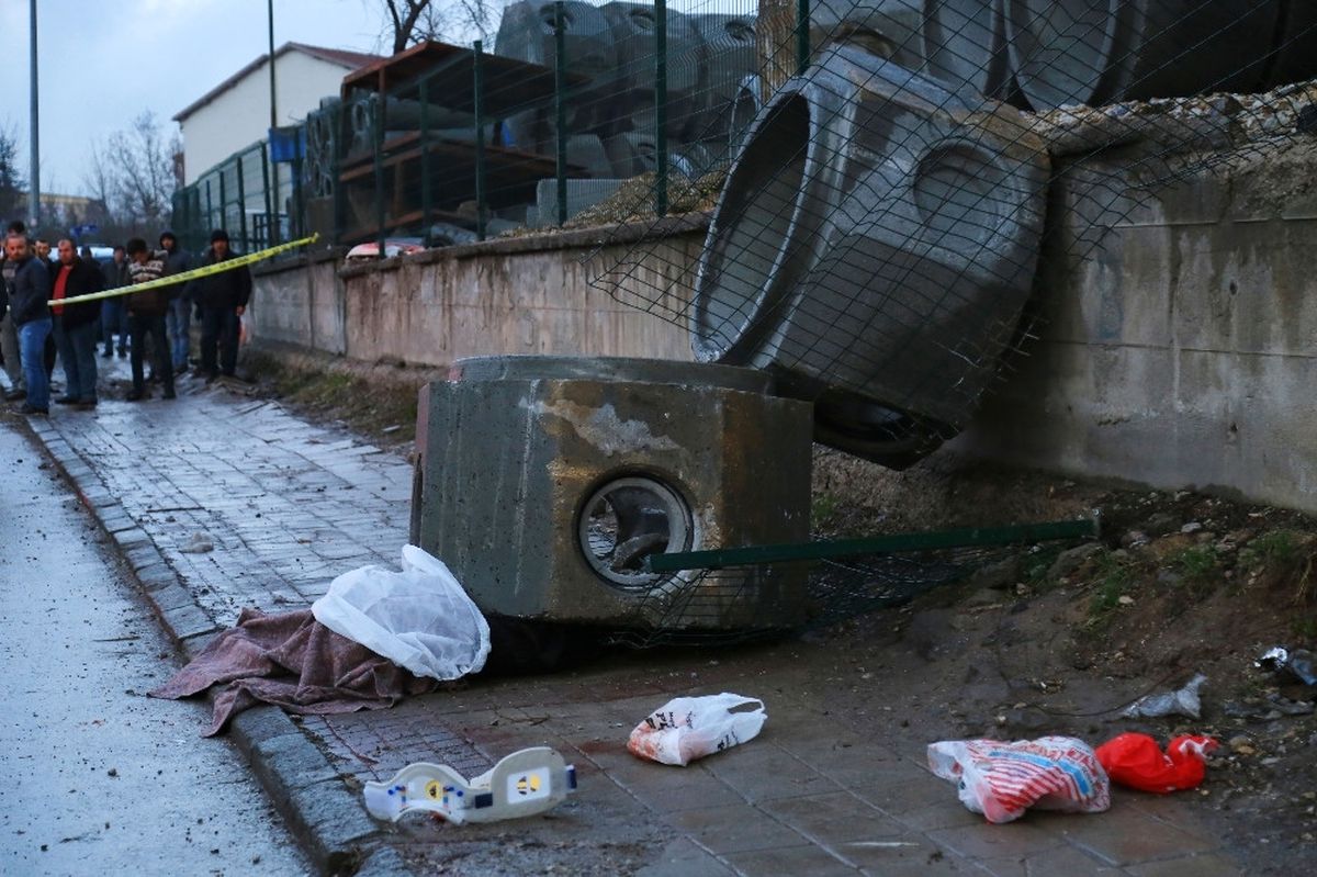 Dikkatsizlik Can Aldı: 1 Ölü, 1 Yaralı