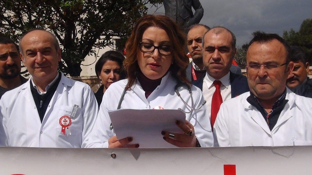 Dr. Gedik: "Bizi Üzen Şifa Uzatan Ellerimizin İncitilmesi ve Kırılmasıdır"
