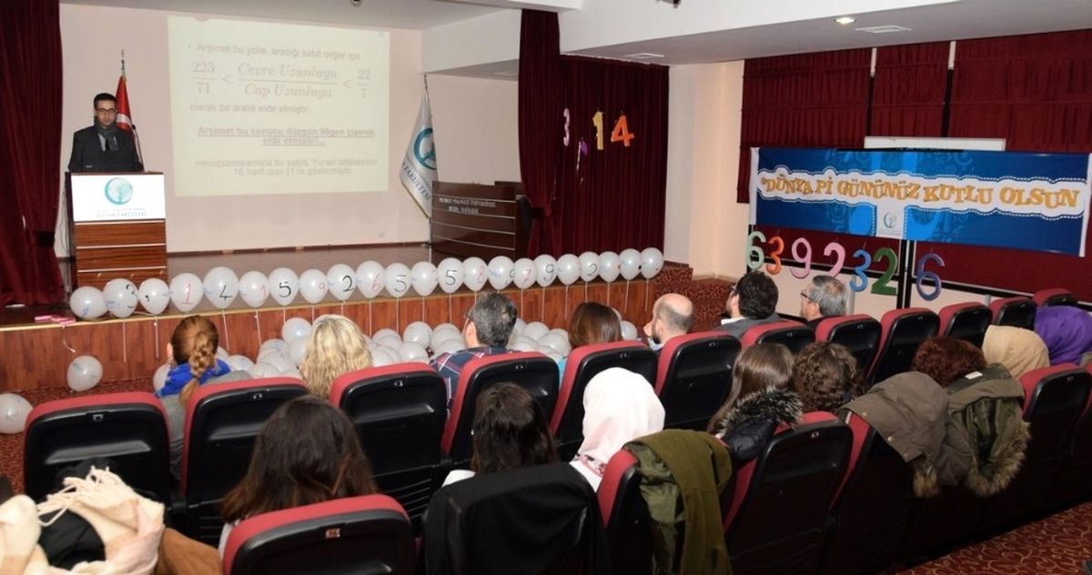 Esogü\'de Dünya Pi Günü Etkinliği Düzenlendi
