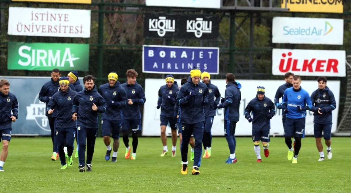 Fenerbahçe\'de Konyaspor Maçı Hazırlıkları Devam Ediyor
