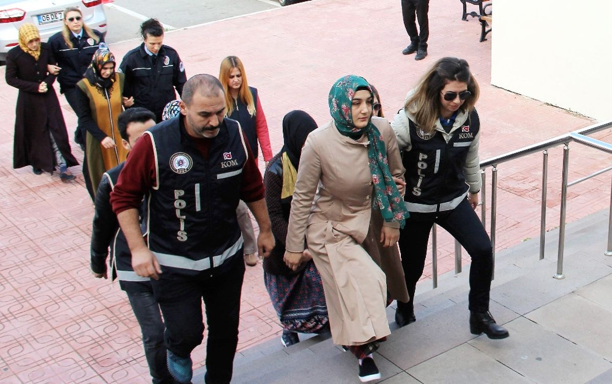 Fetö Ablası" Engelli Çocuğu Için Serbest Bırakıldı